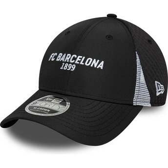 Шапка извита черна снапбек 9FORTY M-Crown Featherweight Poly на FC Barcelona LALIGA от New Era
