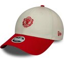 shapka-izvita-bezhov-reguliruem-9forty-contrast-na-manchester-united-football-club-premier-league-ot-new-era
