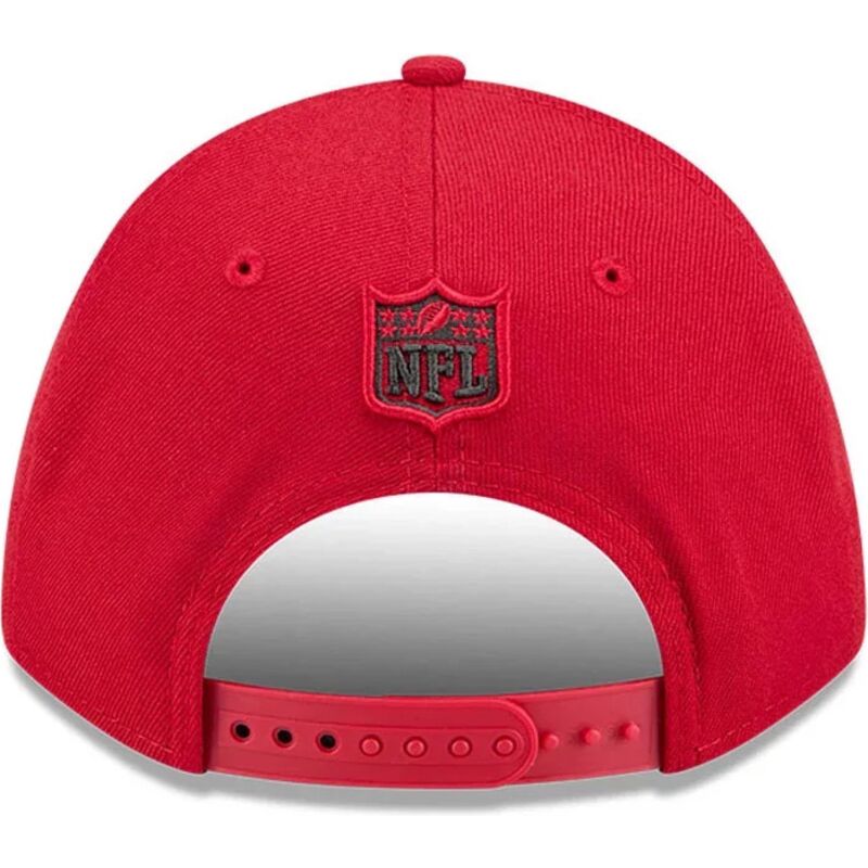 shapka-izvita-kafyav-snapbek-9forty-m-crown-team-na-tampa-bay-buccaneers-nfl-ot-new-era