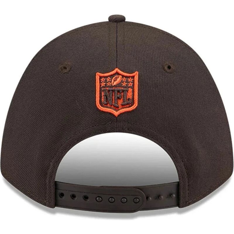 shapka-izvita-kafyav-snapbek-9forty-m-crown-team-na-cleveland-browns-nfl-ot-new-era shapka-izvita-kafyav-snapbek-9forty-m-crown-team-na-cleveland-browns-nfl-ot-new-era