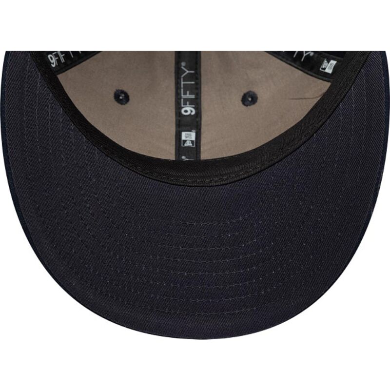 shapka-izvita-tmnosin-reguliruem-9fifty-retro-crown-suede-ot-new-era