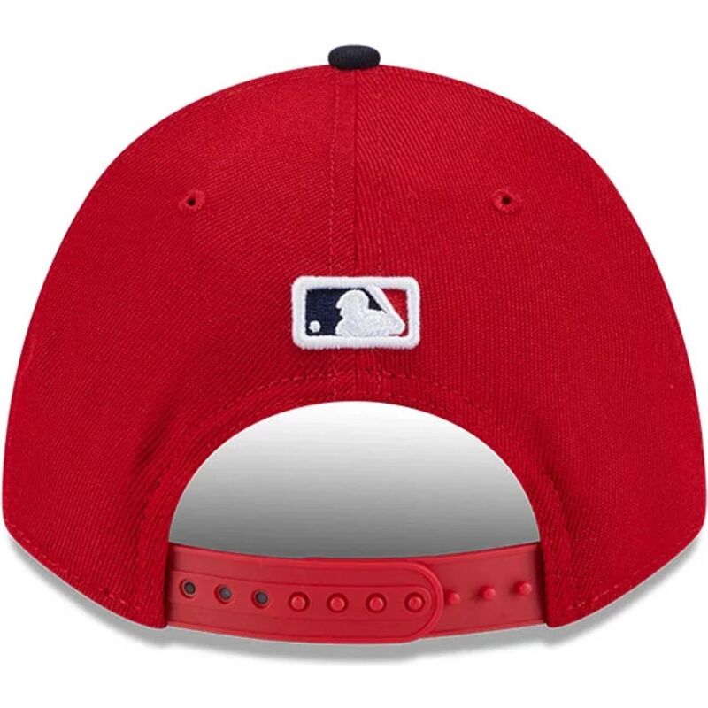 shapka-izvita-chervena-snapbek-9forty-m-crown-player-replica-na-cleveland-guardians-mlb-ot-new-era