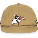 shapka-ploska-bezhov-snapbek-loo13-goob-silvestre-looney-tunes-ot-capslab
