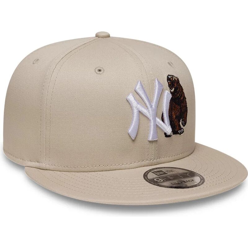 shapka-ploska-bezhov-snapbek-9fifty-outdoor-icon-na-new-york-yankees-mlb-ot-new-era