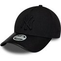 shapka-izvita-cherna-reguliruem-9forty-m-crown-a-frame-fabric-mix-na-new-york-yankees-mlb-ot-new-era