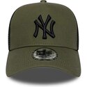 shapka-izvita-traker-zelena-snapbek-a-frame-league-essential-na-new-york-yankees-mlb-ot-new-era