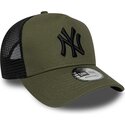 shapka-izvita-traker-zelena-snapbek-a-frame-league-essential-na-new-york-yankees-mlb-ot-new-era