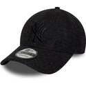 shapka-izvita-cherna-reguliruem-9forty-winter-na-new-york-yankees-mlb-ot-new-era