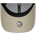 shapka-izvita-bezhov-reguliruem-9forty-pu-weave-na-new-york-yankees-mlb-ot-new-era