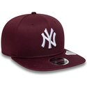 shapka-ploska-chervena-snapbek-9fifty-original-fit-league-essential-na-new-york-yankees-mlb-ot-new-era