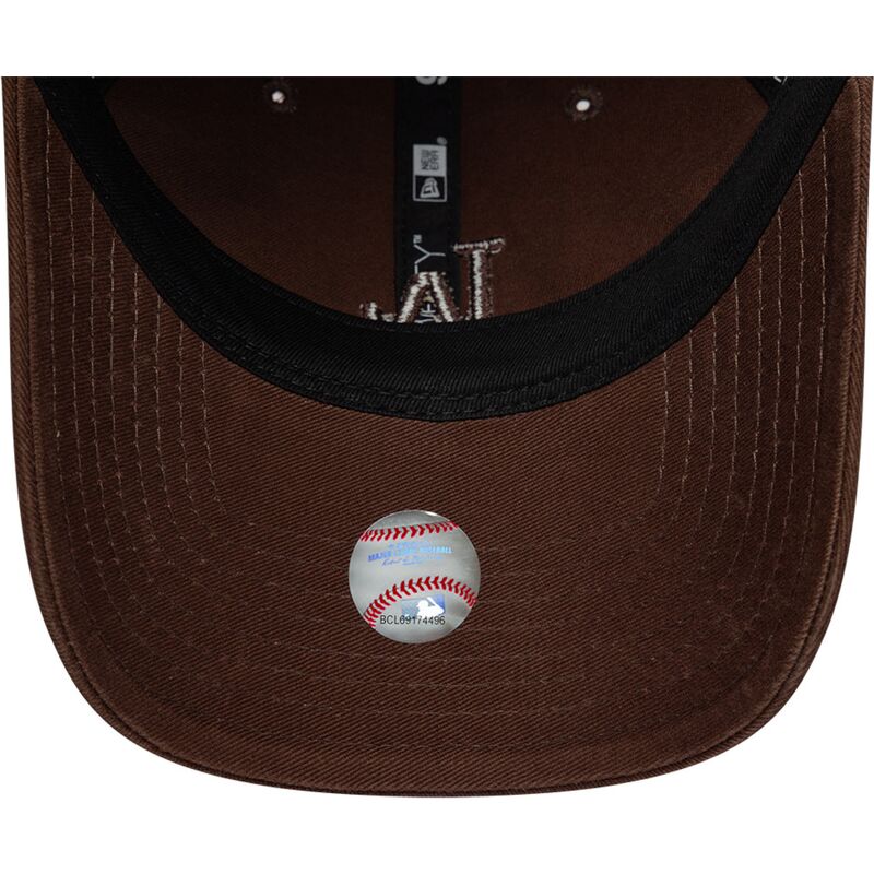 shapka-izvita-kafyav-reguliruem-9twenty-washed-midi-na-los-angeles-dodgers-mlb-ot-new-era
