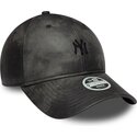 shapka-izvita-cherna-reguliruem-9twenty-washed-pu-na-new-york-yankees-mlb-ot-new-era