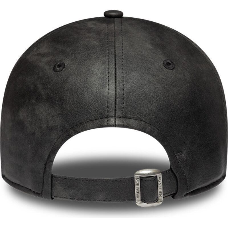 shapka-izvita-cherna-reguliruem-9twenty-washed-pu-na-new-york-yankees-mlb-ot-new-era