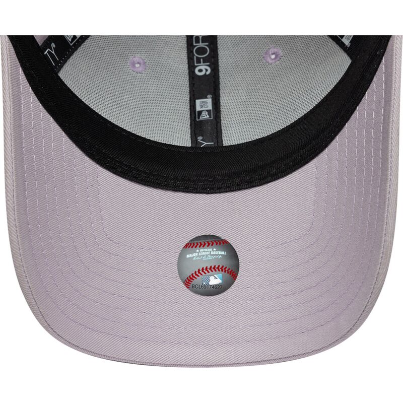 shapka-izvita-violetka-reguliruem-9forty-league-essential-na-los-angeles-dodgers-mlb-ot-new-era shapka-izvita-violetka-reguliruem-9forty-league-essential-na-los-angeles-dodgers-mlb-ot-new-era