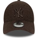 shapka-izvita-kafyav-snapbek-9forty-winter-na-new-york-yankees-mlb-ot-new-era