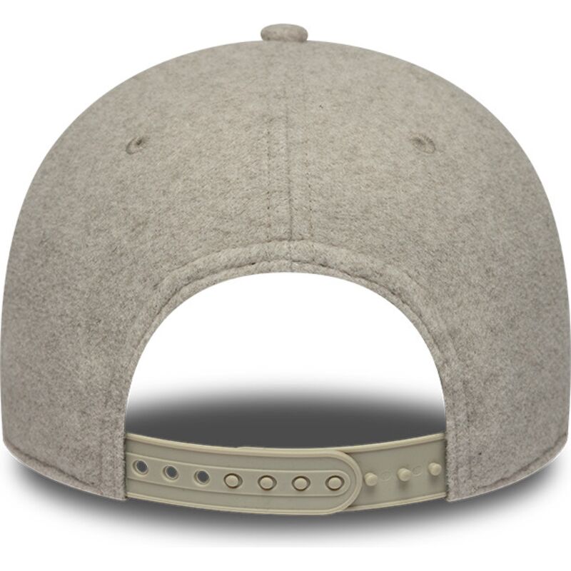 shapka-izvita-bezhov-snapbek-9forty-winter-na-los-angeles-dodgers-mlb-ot-new-era