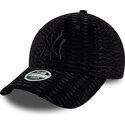 shapka-izvita-cherna-reguliruem-9forty-velour-na-new-york-yankees-mlb-ot-new-era