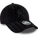 shapka-izvita-cherna-reguliruem-9forty-velour-na-new-york-yankees-mlb-ot-new-era