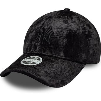 Шапка извита черна регулируем 9FORTY Pattern Velour на New York Yankees MLB от New Era