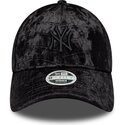 shapka-izvita-cherna-reguliruem-9forty-pattern-velour-na-new-york-yankees-mlb-ot-new-era