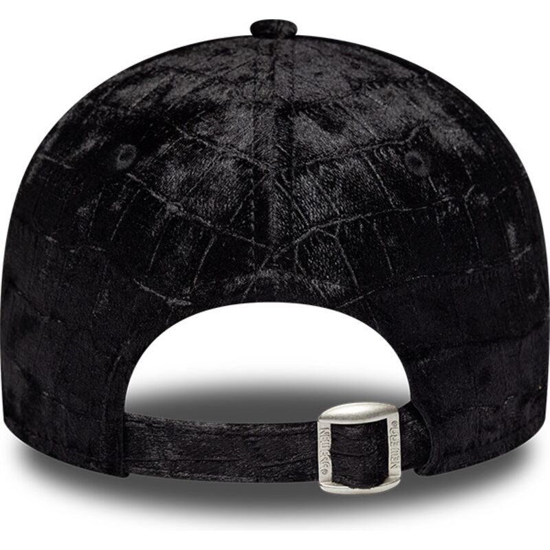 shapka-izvita-cherna-reguliruem-9forty-pattern-velour-na-new-york-yankees-mlb-ot-new-era