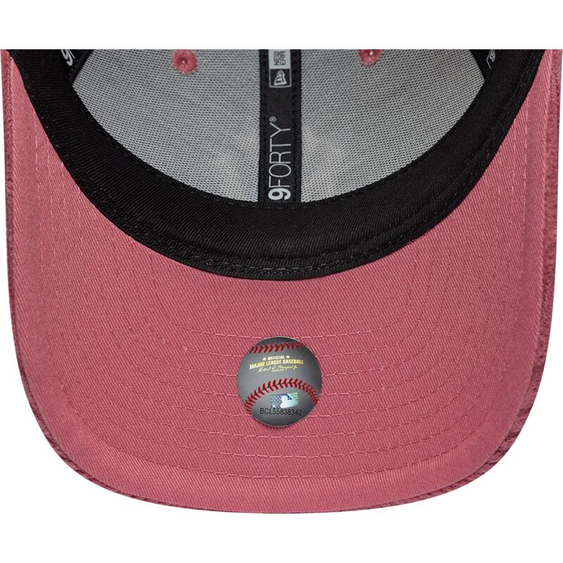 shapka-izvita-roza-reguliruem-9forty-m-crown-chunky-cord-na-new-york-yankees-mlb-ot-new-era