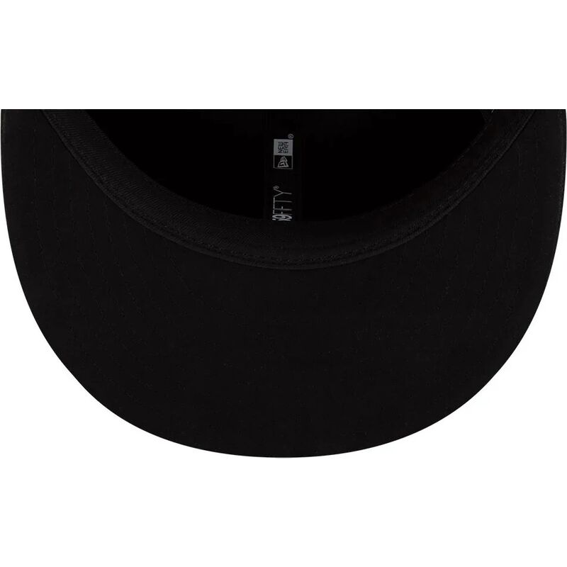shapka-izvita-cherna-snapbek-59fifty-na-fc-barcelona-laliga-ot-new-era