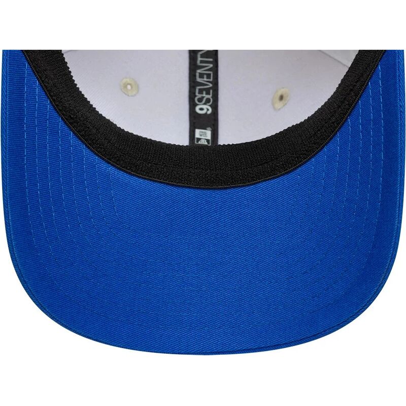 shapka-izvita-bezhov-snapbek-9seventy-stretch-snap-contrast-visor-na-alpine-f1-team-formula-1-ot-new-era