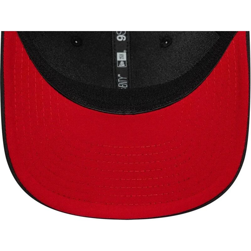 shapka-izvita-cherna-snapbek-9seventy-stretch-snap-gradient-na-liverpool-football-club-premier-league-ot-new-era