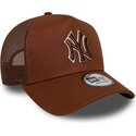shapka-izvita-traker-kafyav-snapbek-e-frame-outline-na-new-york-yankees-mlb-ot-new-era