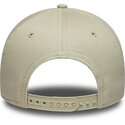 shapka-izvita-bezhov-snapbek-e-frame-league-essential-na-new-york-yankees-mlb-ot-new-era