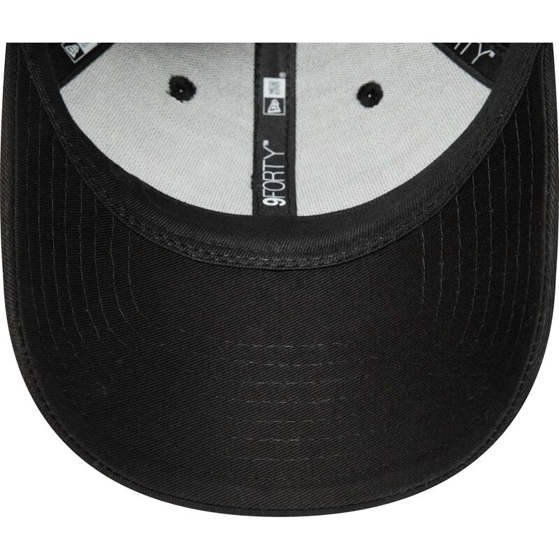 shapka-izvita-cherna-reguliruem-9forty-league-essential-na-new-york-yankees-mlb-ot-new-era