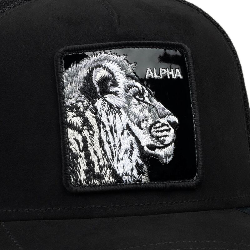 shapka-izvita-traker-cherna-snapbek-black-out-lion-blackened-metallic-alpha-the-farm-goorin-bros