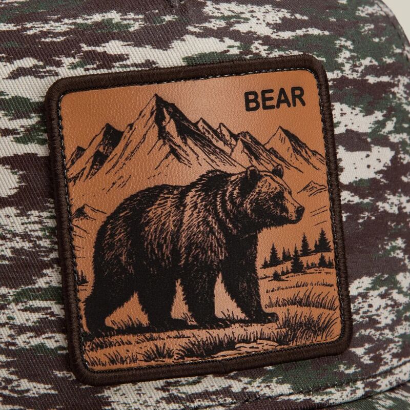 shapka-izvita-traker-kamuflazh-snapbek-engraved-bear-camo-glitch-the-farm-goorin-bros