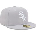 shapka-ploska-siv-prilepnala-59fifty-side-script-na-chicago-white-sox-mlb-ot-new-era