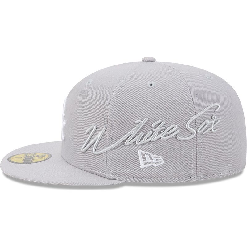 shapka-ploska-siv-prilepnala-59fifty-side-script-na-chicago-white-sox-mlb-ot-new-era