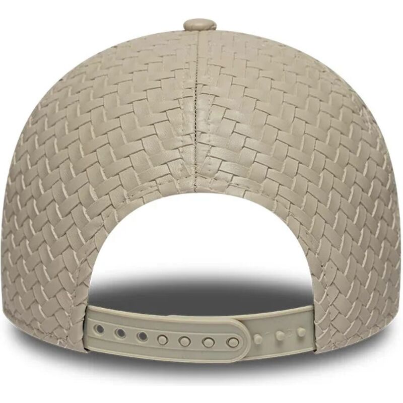 shapka-izvita-bezhov-reguliruem-9forty-pu-weave-na-new-york-yankees-mlb-ot-new-era shapka-izvita-bezhov-reguliruem-9forty-pu-weave-na-new-york-yankees-mlb-ot-new-era