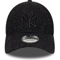 shapka-izvita-cherna-reguliruem-9forty-winter-na-new-york-yankees-mlb-ot-new-era