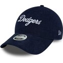 shapka-izvita-tmnosin-reguliruem-9twenty-cord-script-na-los-angeles-dodgers-mlb-ot-new-era