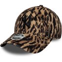 shapka-izvita-leopard-reguliruem-9forty-ocelot-print-na-new-york-yankees-mlb-ot-new-era