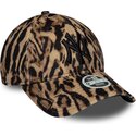 shapka-izvita-leopard-reguliruem-9forty-ocelot-print-na-new-york-yankees-mlb-ot-new-era