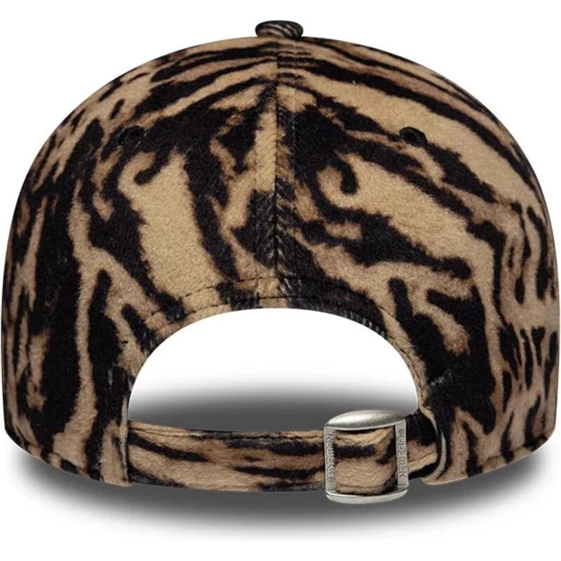 shapka-izvita-leopard-reguliruem-9forty-ocelot-print-na-new-york-yankees-mlb-ot-new-era