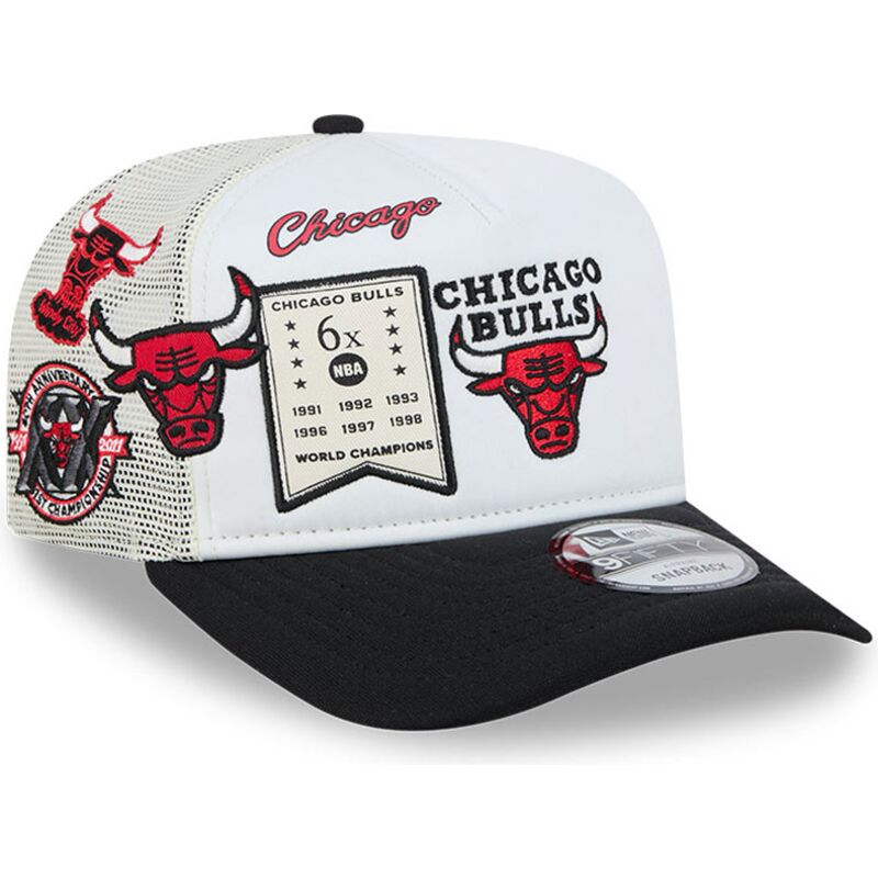 shapka-izvita-traker-byala-snapbek-hardwood-classics-9fifty-a-frame-precurved-na-chicago-bulls-nba-ot-new-era