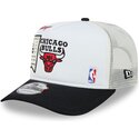shapka-izvita-traker-byala-snapbek-hardwood-classics-9fifty-a-frame-precurved-na-chicago-bulls-nba-ot-new-era
