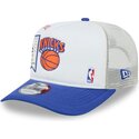shapka-izvita-traker-byala-snapbek-hardwood-classics-9fifty-a-frame-precurved-na-new-york-knicks-nba-ot-new-era
