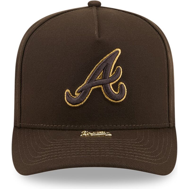 shapka-izvita-kafyav-snapbek-9fifty-a-frame-precurved-visor-pin-na-atlanta-braves-mlb-ot-new-era
