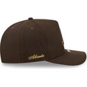 shapka-izvita-kafyav-snapbek-9fifty-a-frame-precurved-visor-pin-na-atlanta-braves-mlb-ot-new-era