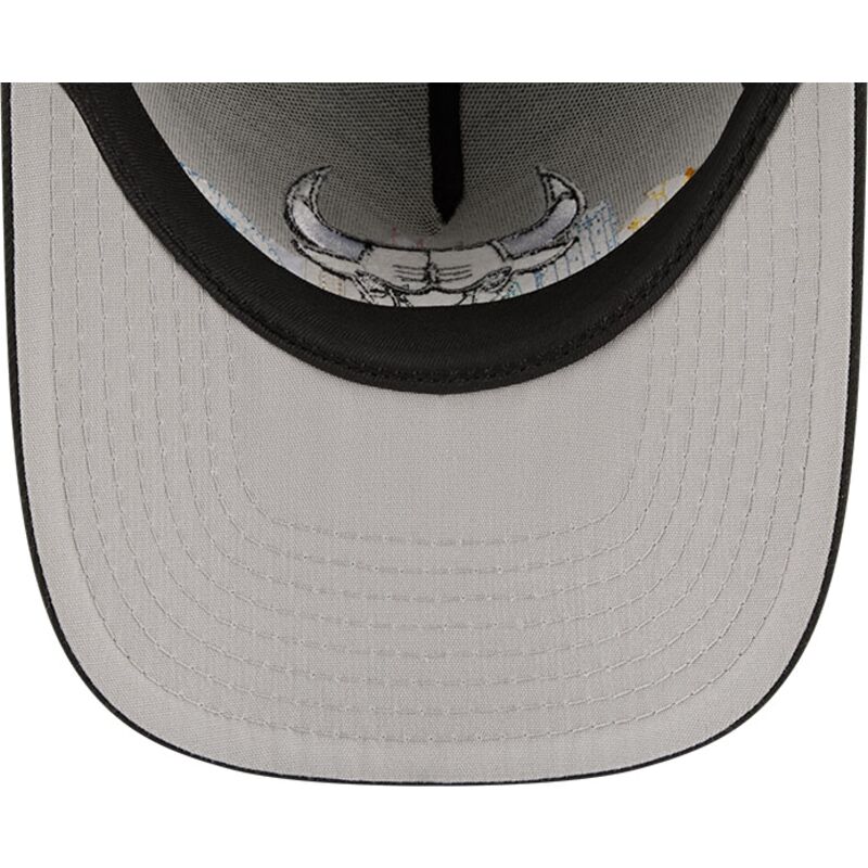 shapka-izvita-cherna-snapbek-9fifty-a-frame-precurved-skyline-na-chicago-bulls-nba-ot-new-era