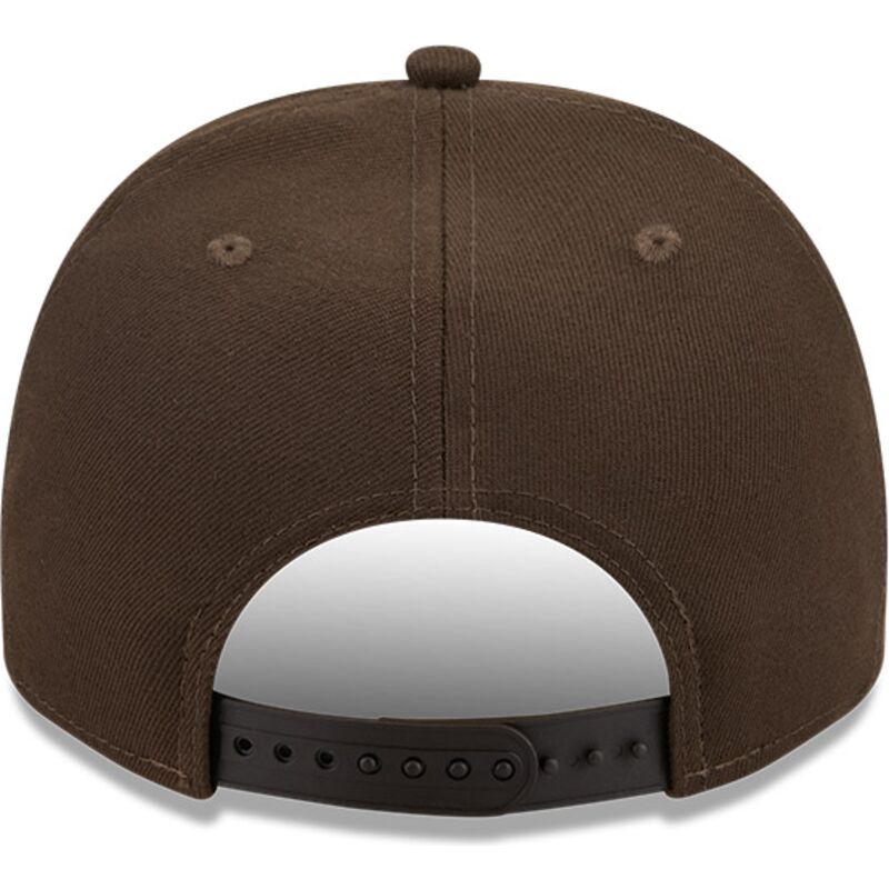 shapka-izvita-kafyav-snapbek-9fifty-a-frame-precurved-visor-pin-na-new-york-yankees-mlb-ot-new-era