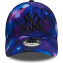 shapka-izvita-mnogocveten-snapbek-za-deca-9forty-all-over-print-space-na-new-york-yankees-mlb-ot-new-era